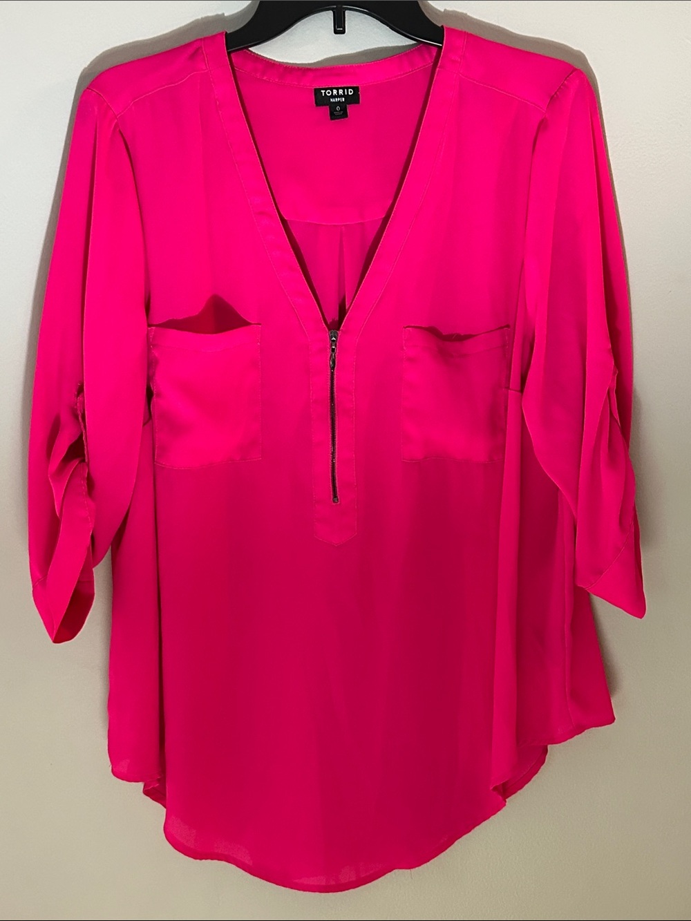 torrid size 0 Hot Pink V-Neck Zip Front Blouse